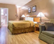 Econo Lodge Downtown Hotels near Rideau Hall