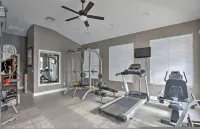5Br Family Retreat w Pool, Spa & Game Room - Gym