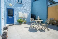Sea Glass - 2 Bedroom Apartment - Manorbier Hotels in Manorbier