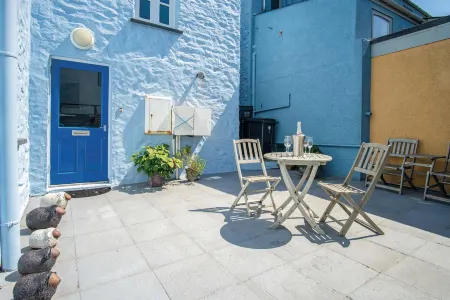 Sea Glass - 2 Bedroom Apartment - Manorbier Отели в г. Manorbier