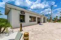 現代化的帶私人游泳池和免費水上公園的聯排別墅！