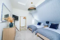 Coastal Location - Sleeps 6 & Pet Friendly - internet