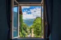 Lemon Tree Lake View - by MyHomeInComo