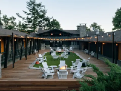 Skyline Lodge Hotels in Highlands