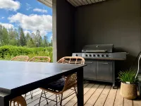Idyllic Villa Unikko with Jacuzzi and Sauna Hotels in Pori