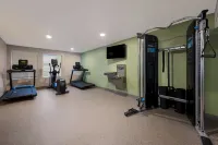 วูดสปริงสวีทส์ ชาร์ลอตต์ แอร์พอร์ต - ที่มีฟิตเนส