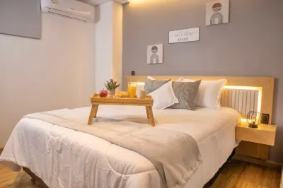 Luxurious Jacuzzi Aparta-Suite Stadio Rosa Negra Hotels in Estadio