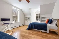 Good Tidings Stay for 8! - Homestays