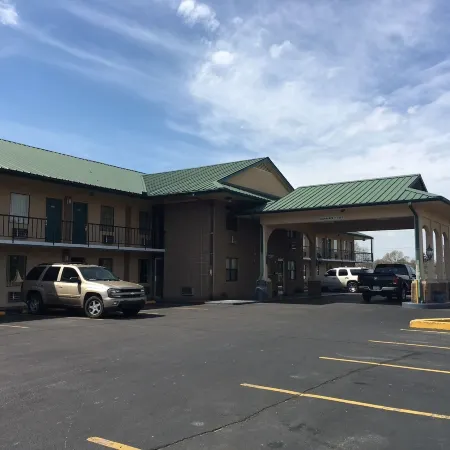 Regency Inn & Suites