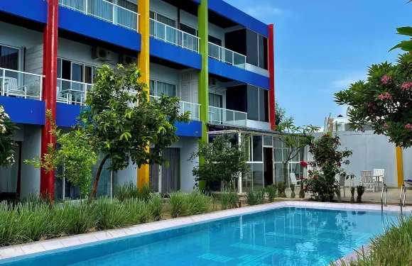 耶帕拉海灘酒店