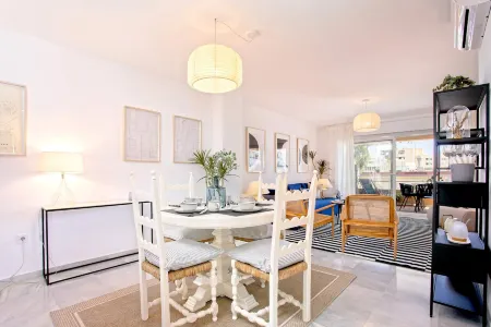 Genteel Home Ricardo Soriano III Отели рядом с достопримечательностью «Lagoland Mountain Lake Center»