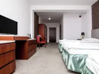 Hotel Bella Vista Warszawa Hotels near Wawer
