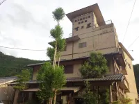 Kosenkaku Yoshinoya Hotels in Totsukawa