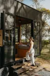 Cabn Clare Valley - parking