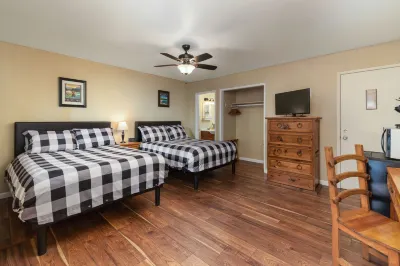 Arnold Meadowmont Lodge Hotels in Arnold