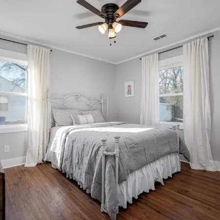Charming 3BR 2BA Fully Renovated near DWNTN & MTSU