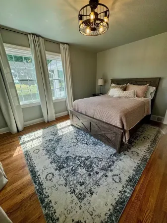 Townview Farmhouse - Bourbon Trail - Farm Stay