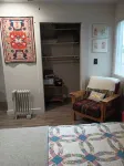 Horse-Heaven Cowgirl-Chic Bunkhouse on Baker Creek, 10 mins from Bozeman Airport
