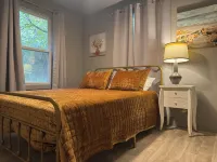 Fire Rock Cottage - Near Spring River - Fire Pit - Free Wood - Wifi