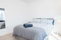 Bayview Apartments Hotels in Netley