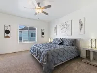 Spacious 6-bedroom house in Garden City/Bear Lake! w/ ping pong, air hockey