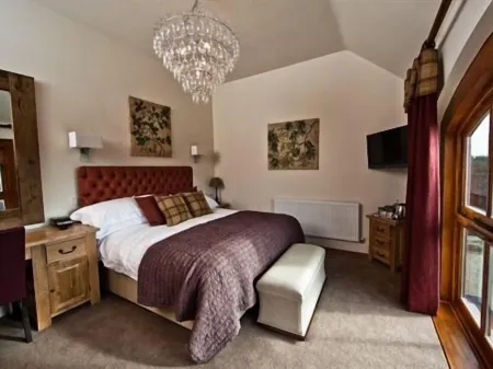 Oak Tree Inn Отели в г. Исингволд