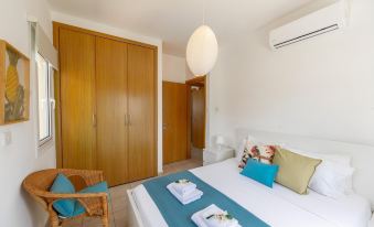 Protaras Villa Athamas Blue