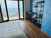 BluMare ArtHouse