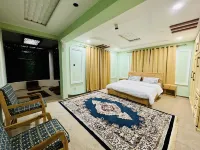 ReeLam Residency