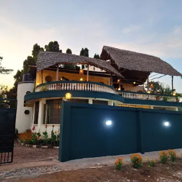 Hill View Garden Hotel