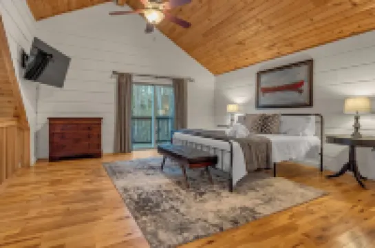 Sautee By Morning - Gorgeous Helen GA Cabin, Couples Retreat, Fiber Optic