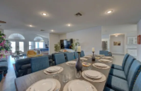 5 Themed BDs Luxury Estate w Pool, Spa & Game Room Close to Las Vegas
