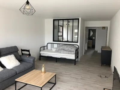 Large studio 43m2 port of Perros Guirec