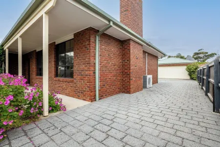 Family Beach House Near Barwon River & Beaches