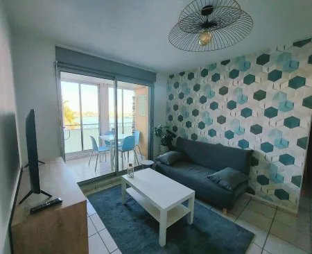 Appart, "à l'abordage", Sète, parking, View, station