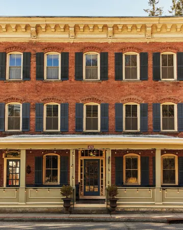 Six Bells Countryside Inn