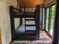 Charming 1-Bedroom Cabin, Quiet Neighborhood in Grand Marais, Pet Friendly