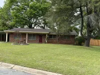 Pretty in Blue (3 day min stay)