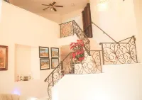 Tranquil 4BR/3BA private house w/ inviting yard perfect for any type of stay Hotels in Fontana