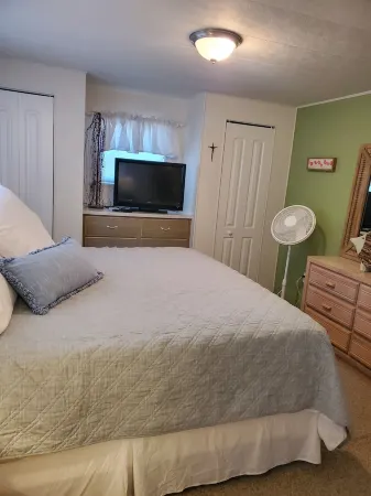 SEAS THE DAY Отели в г. Гров-Сити