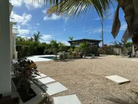 Beautiful villa West with pool- 5 minutes to Gracebay beach