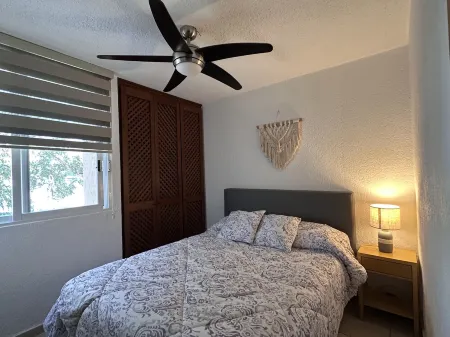 Elegant Condo in the downtown with swimming pool