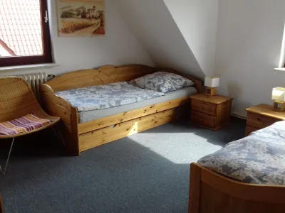 Families with children or craftsmen are very welcome! Hotels near Schloss Winsen