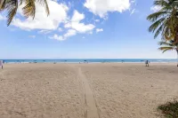Stella Beach Place Best Location View Pool and Parking