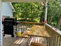 Forest Guest Suite Near Picton Centre (Pet-Friendly &Hot Tub &Park Pass)