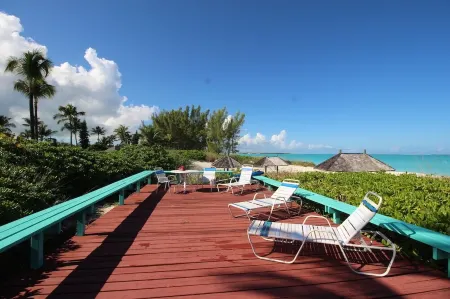 VILLA LUIS, TREASURE CAY PARADISE, FULLY SANITIZED