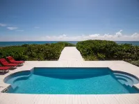 Oceanfront Beauty 6 King Beds/6 Baths! Big Pool and Volleyball Court in Front yd Hotels in Elbow Cay