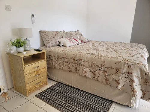 Yves Breezy 3 -10 min from the beach Отели в г. Ла Феиллет