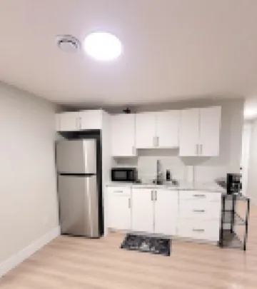 Cozy Suite in Brand New 2024 Home