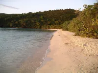 New Moon - Beautifully Built Cottage with Views of Coral Bay